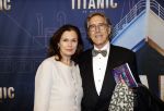 Almere 21 november 2021
Premiere van musical the Titanic in schouwburg Almere. Liz Snoijink met man