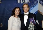 Almere 21 november 2021
Premiere van musical the Titanic in schouwburg Almere. Liz Snoijink met man
