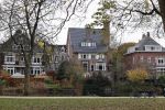 Amsterdamn 24 november 2021
Marco v Basten en zijn vrouw Liesbeth hebben hun huis aan het vondelpark verkocht voor 13.5 miljoen euro.
