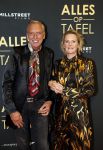 Amsterdam 1 november 2021
Premiere alles op tafel in het deLamar theater.
Martien Meiland en Erica meiland