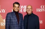 Rotterdam 18 november 2021
Premiere Come from away in het nieuwe Luxor theater.
maurice Wijnen met partner