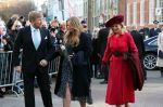 Den Haag 8 december 2021
Prinses Amalia arriveert voor de buitengewone vergadering van de Raad van State. Naast de prinses waren ook koning Willem Alexander en koningin Maxima bij de buitengewone vergadering aanwezig.
Na de vergadering ging Amalia in de tuin een boom planten.