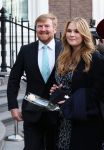 Den Haag 8 december 2021
Prinses Amalia arriveert voor de buitengewone vergadering van de Raad van State. Naast de prinses waren ook koning Willem Alexander en koningin Maxima bij de buitengewone vergadering aanwezig.
Na de vergadering ging Amalia in de tuin een boom planten.