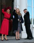 Den Haag 8 december 2021
Prinses Amalia arriveert voor de buitengewone vergadering van de Raad van State. Naast de prinses waren ook koning Willem Alexander en koningin Maxima bij de buitengewone vergadering aanwezig.
Na de vergadering ging Amalia in de tuin een boom planten.