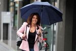 Amsterdam 30 november 2021
Rachel hazes onder paraplu.