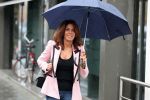 Amsterdam 30 november 2021
Rachel hazes onder paraplu.
