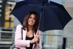 Amsterdam 30 november 2021
Rachel hazes onder paraplu.