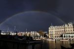 Amsterdam 23 november 2021
Regenboog boven het Amstel Hotel en carre