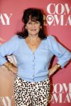 Rotterdam 18 november 2021
Premiere Come from away in het nieuwe Luxor theater.
Renee Fokker met haar nicht