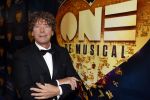 Aalsmeer 28 november 2021
Premiere One de musical . Roel Pieters met zijn gezin