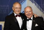 Almere 21 november 2021
Premiere van musical the Titanic in schouwburg Almere. Ronnie Tober met partner Jan Jochems