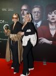 Amsterdam 23 november 2021
Premiere House of Gucci in pathe arena.
Roxanne Kwant met een vriendin
