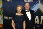 Almere 21 november 2021
Premiere van musical the Titanic in schouwburg Almere. Ruud de Graaf met zijn partner Margreet Duin
