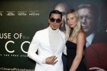Amsterdam 23 november 2021
Premiere House of Gucci in pathe arena. 
Timor Steffens en vriendin Zoe Ivory