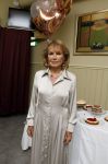 Amsterdam 17 november 2022
In theater Betty Asfalt viert Annemarie Oster haar 80e verjaardag .