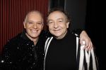 Amsterdam 17 november 2022
In theater Betty Asfalt viert Annemarie Oster haar 80e verjaardag . Arie Cupe en Jon v Eerd