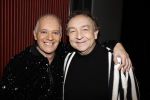 Amsterdam 17 november 2022
In theater Betty Asfalt viert Annemarie Oster haar 80e verjaardag . Arie Cupe en Jon v Eerd