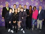 Amsterdam 17 december 2022
Premiere het feest van tante Ria in Pathe Noord .
Cast bestaat oa uit Najib Amhali Tooske Ragas Edo Brunner Edsilia Rombley Jack v gelder Pim Muda Thimo v Haaren  Ridder v Kooten Esther Mbire en Piet Tomassen.
