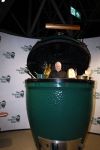 Amsterdam 10 december 2022
VIP dag Masters expo in de RAI. Cesar Zuiderwijk drumt ineen grote Green egg