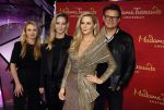 Amsterdam 1 december 2022
Het nieuwe beeld van Chantal janzen wordt onthult bij Madame Tussaud, Ook aanwezig Chantal haar styliste Kelly Huisman en visagist /kapper Leco v Zadelhoff