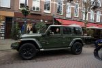 Amsterdam 5 december 2022
Dave Roelvink in zijn nieuwe Jeep Titan