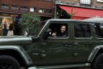 Amsterdam 5 december 2022
Dave Roelvink in zijn nieuwe Jeep Titan