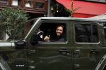Amsterdam 5 december 2022
Dave Roelvink in zijn nieuwe Jeep Titan