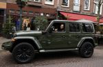 Amsterdam 5 december 2022
Dave Roelvink in zijn nieuwe Jeep Titan
