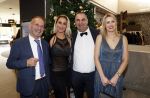 Den Haag 12 december 2022
Society Lunch in het crown Plaza hotel.
Dee den Boer met Salar Azimi en zijn vrouw
en Johan Vlemmix