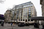 Amsterdam 22 november 2022
In dit complex op de dam heeft Edgar Davids 2 appartementen
