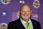 Amsterdam 17 december 2022
Premiere het feest van tante Ria in Pathe Noord .
Cast bestaat oa uit Najib Amhali Tooske Ragas Edo Brunner Edsilia Rombley Jack v gelder Pim Muda Thimo v Haaren  Ridder v Kooten Esther Mbire en Piet Tomassen. Edo Brunner kwam met zijn vrouw en kinderen