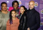 Amsterdam 17 december 2022
Premiere het feest van tante Ria in Pathe Noord .
Cast bestaat oa uit Najib Amhali Tooske Ragas Edo Brunner Edsilia Rombley Jack v gelder Pim Muda Thimo v Haaren  Ridder v Kooten Esther Mbire en Piet Tomassen. Edsilia Rombley kwam met haar man Tjeerd Oosterhuyis , hun kinderen en moeder en schoonmoeder