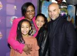Amsterdam 17 december 2022
Premiere het feest van tante Ria in Pathe Noord .
Cast bestaat oa uit Najib Amhali Tooske Ragas Edo Brunner Edsilia Rombley Jack v gelder Pim Muda Thimo v Haaren  Ridder v Kooten Esther Mbire en Piet Tomassen. Edsilia Rombley kwam met haar man Tjeerd Oosterhuyis , hun kinderen en moeder en schoonmoeder