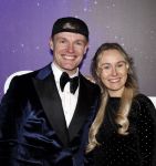 Amsterdam 13 december 2022
YouTube event in Tuschinski. Enzo Knol met vriendin Myron Koops