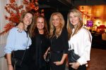 Amsterdam 9 december 2022
Masters of luxury in de RAI. Esther Smeding met vriendinnen