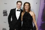 Hilversum 19 december 2022
The roast van Famke Louise in studio 21.
Georgette Schlick met zoon