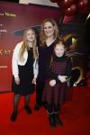 Amsterdam 10 december 2022
Premiere de gelaarsde kat in Pathe Arena .
Hannelore Zwitserlood kwam met haar dochters