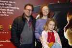 Amsterdam 10 december 2022
Premiere de gelaarsde kat in Pathe Arena .
Hilke Bierman met partner Thijs van Aken en dochter