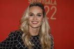 Amsterdam 21 december 2022
Sportman en Sportvrouw van het jaar Gala in AFAS Live. Sportvrouw van het jaar Irene Schouten . Ook haar maan DirkJan Mak was aanwezig.
