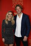 Amsterdam 21 december 2022
Sportman en Sportvrouw van het jaar Gala in AFAS Live. Sportvrouw van het jaar Irene Schouten . Ook haar maan DirkJan Mak was aanwezig.