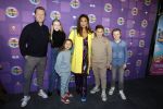 Amsterdam 17 december 2022
Premiere het feest van tante Ria in Pathe Noord .
Cast bestaat oa uit Najib Amhali Tooske Ragas Edo Brunner Edsilia Rombley Jack v gelder Pim Muda Thimo v Haare Janine Kho met kinderen en partner