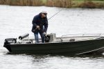 Amsterdam, 10 November 2022
Jeroen v d Boom vissend op de Amstel op zijn bootje