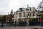 Amsterdam 22 november 2022
In dit complex heeft Jort Kelder een appartement