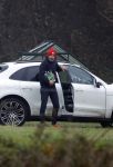Eefde 3 december 2022
Martha Riemsma de vriendin van Matthijs v Nieuwkerk doet boodschappen bij de Albert Heijn. Daarn rijdt ze naar het huis van Matthijs waar Matthijs helpt met de boodschappen uit de Porsche Macan halen .