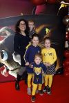 Amsterdam 10 december 2022
Premiere de gelaarsde kat in Pathe Arena .
Miriam Goudsmit met kinderen