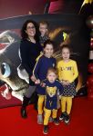 Amsterdam 10 december 2022
Premiere de gelaarsde kat in Pathe Arena .
Miriam Goudsmit met kinderen