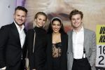 Hilversum 19 december 2022
The roast van Famke Louise in studio 21.
Moise Trustfull Kaj v d Voort en Levi v Kempen met vriendin