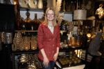 Noordwijk 9 december 2022
Presentatie nieuwe scheurkalendar van de familie Meiland. Aanwezig Martien Meiland Erica Meiland en Montana Meiland . Ook aanwezig Jan Dijkgraaf en Timon Moll ( regisseur van de Meilandjes). Presentatie is in de woonwinkel van Montana.