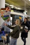 Schiphol 19 december 2022
Noa Vahle arriveert op schiphol na de WK Voetbal waar ze verslag deed voor SBS6. Haar vriend Tim de Wild wachhte haar op .