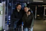 Schiphol 19 december 2022
Noa Vahle arriveert op schiphol na de WK Voetbal waar ze verslag deed voor SBS6. Haar vriend Tim de Wild wachhte haar op .